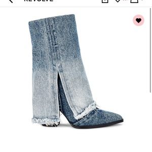 Brand new Steve Madden Livvy boot